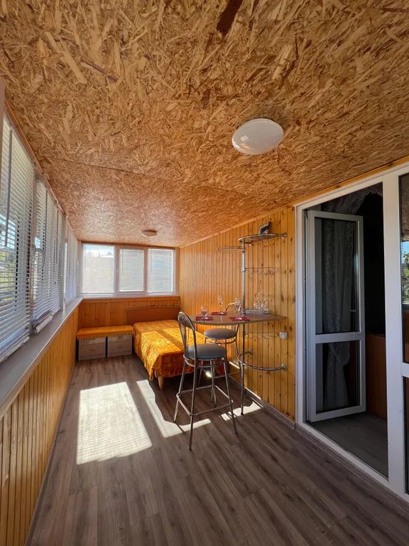 Уютный дом в черте города