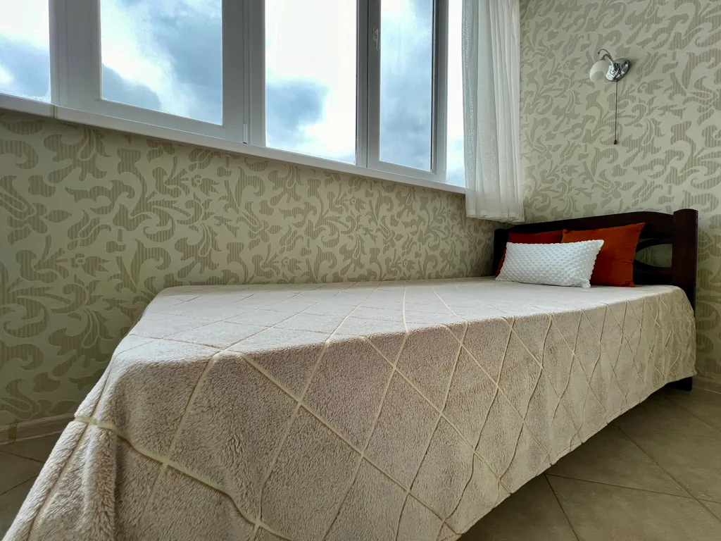 1 к.кв пляж 10 мин рядом Парк Победы Херсонес не берем плату за уборку