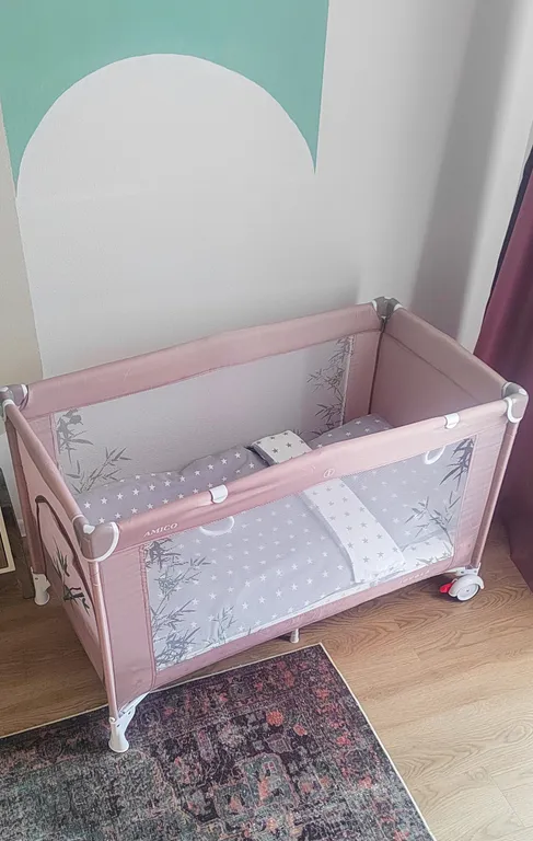 Трехкомнатная квартира с двумя спальнями, рядом с вокзалом