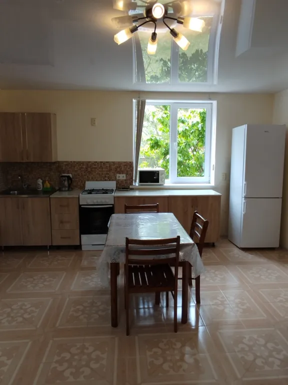 Дом 2 этажный на берегу моря