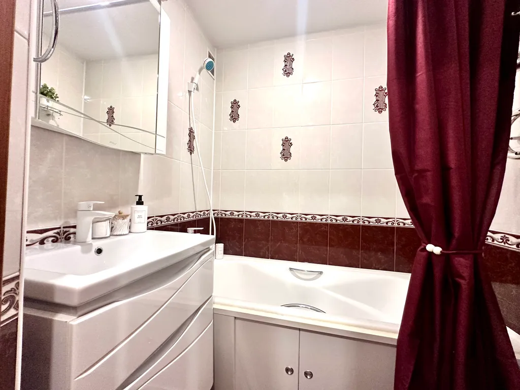 Просторная уютная трёхкомнатная квартира