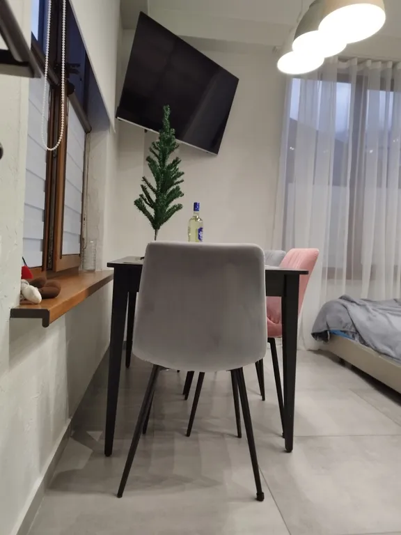 Квартира с отдельной спальней в центре