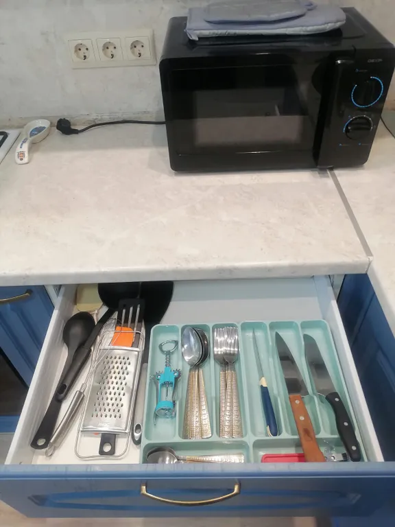 Просторная однушка в заволжском районе города+ новогодняя ёлочка