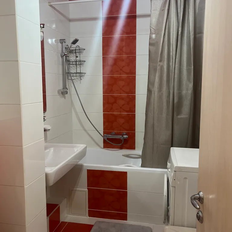 Красивая уютная квартира недалеко от центра города