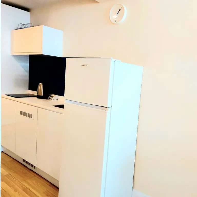 Трехместная студия на 1 линии с балконом и видом на море