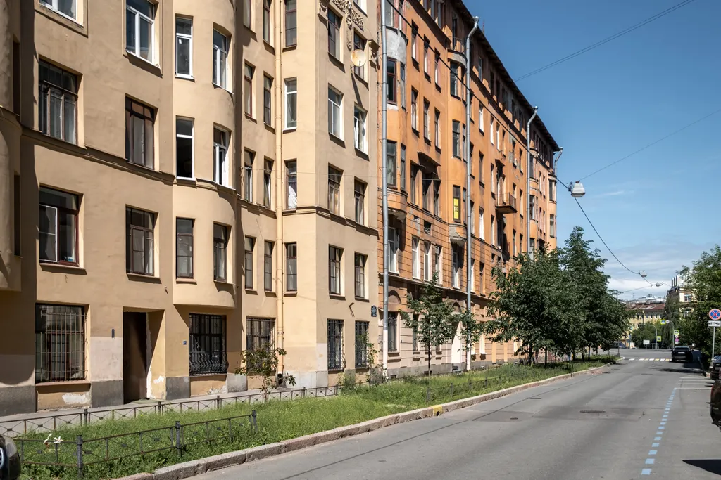 Просторная студия на Петроградке