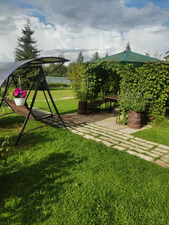 Усадьба на каменной горке