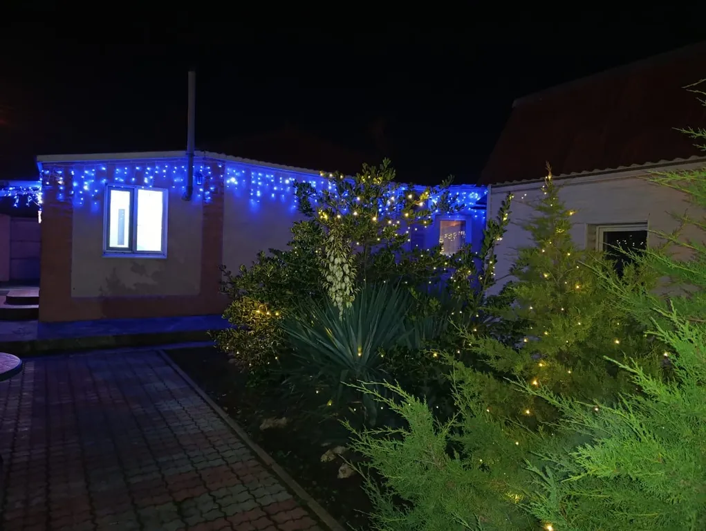 Дом с бассейном и сауной рядом с морем