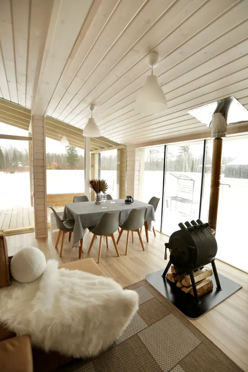 Дом Версаль с уютной террасой