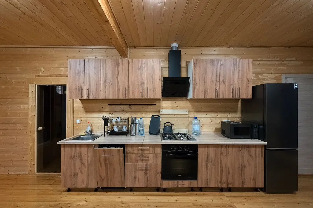 Коттедж Дом с камином, сауной и панорамными окнами — Стеклянный