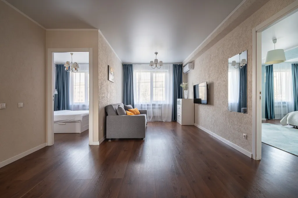 Большая комфортабельная квартира на Набережной Енисея