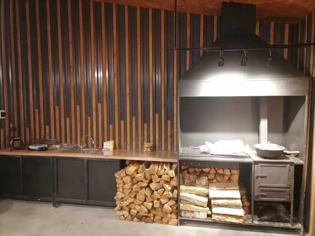 Коттедж Коттедж Комфортабельный барнхаус с баней и купелью для отдыха вдали от города — Шишкино