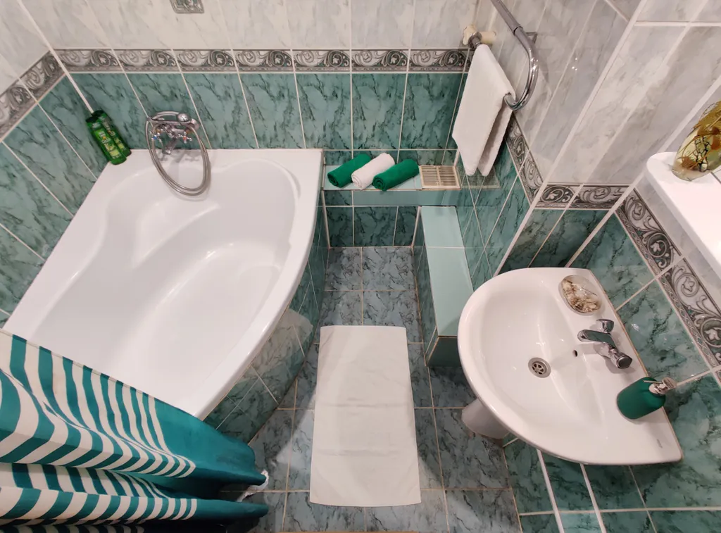 3-комнатная на площади Ленина, 6 раздельных мест