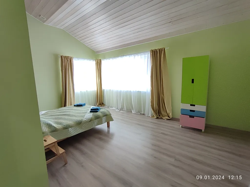 Добрый дом с баней и большим залом-камином