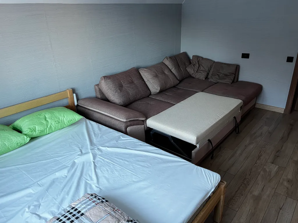 Дом возле горячих источников