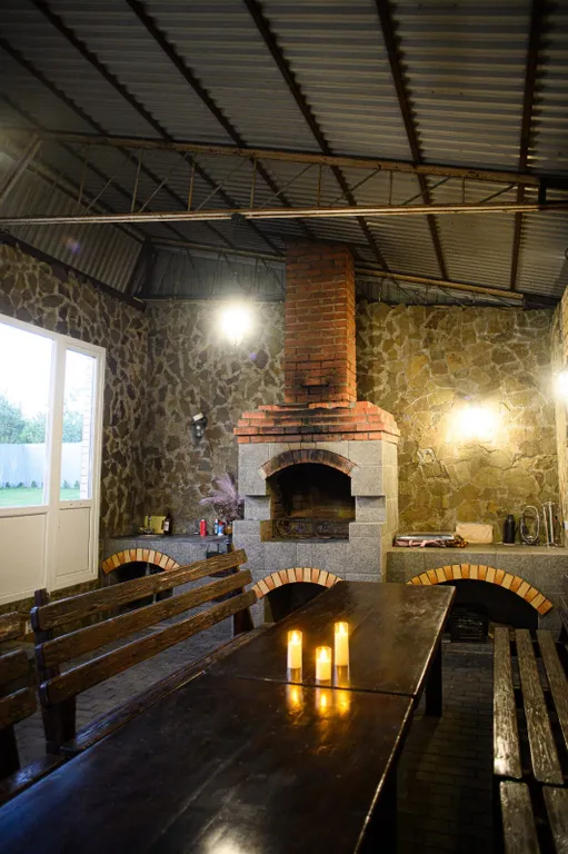 Просторный комфортабельный коттедж в центре города с банным чаном