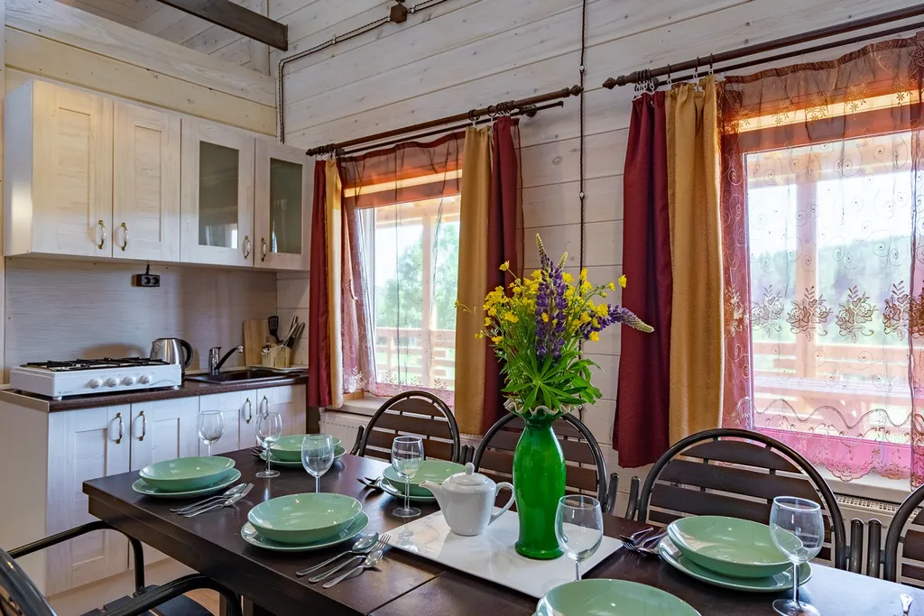 Коттедж Большой дом с террасой, баней на дровах и чаном в лесу на берегу реки — Старово