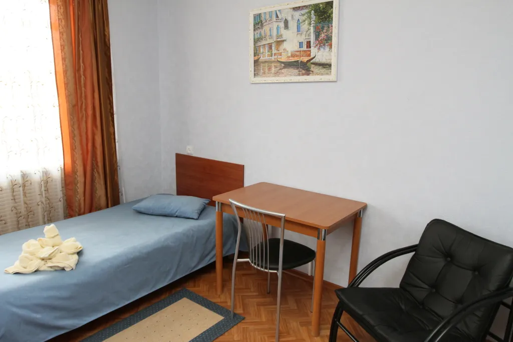 Отдельный номер в квартире в центре города