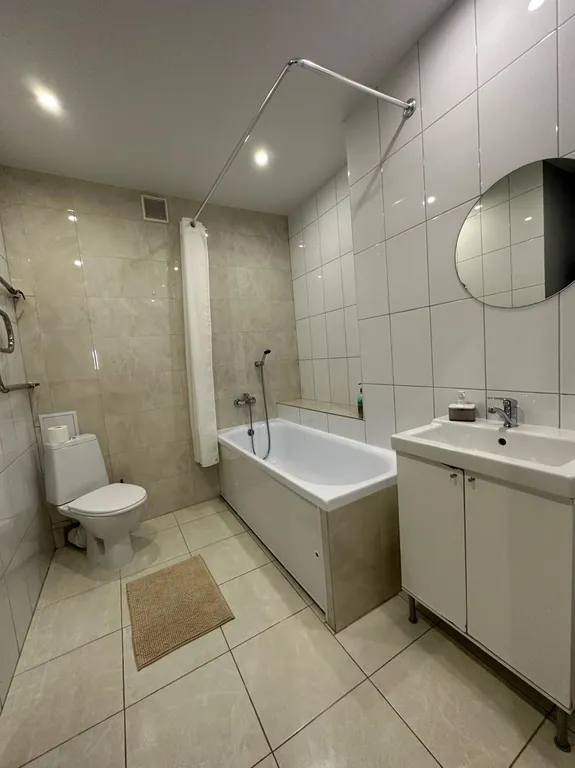 Квартира На Менделеева — Тюмень