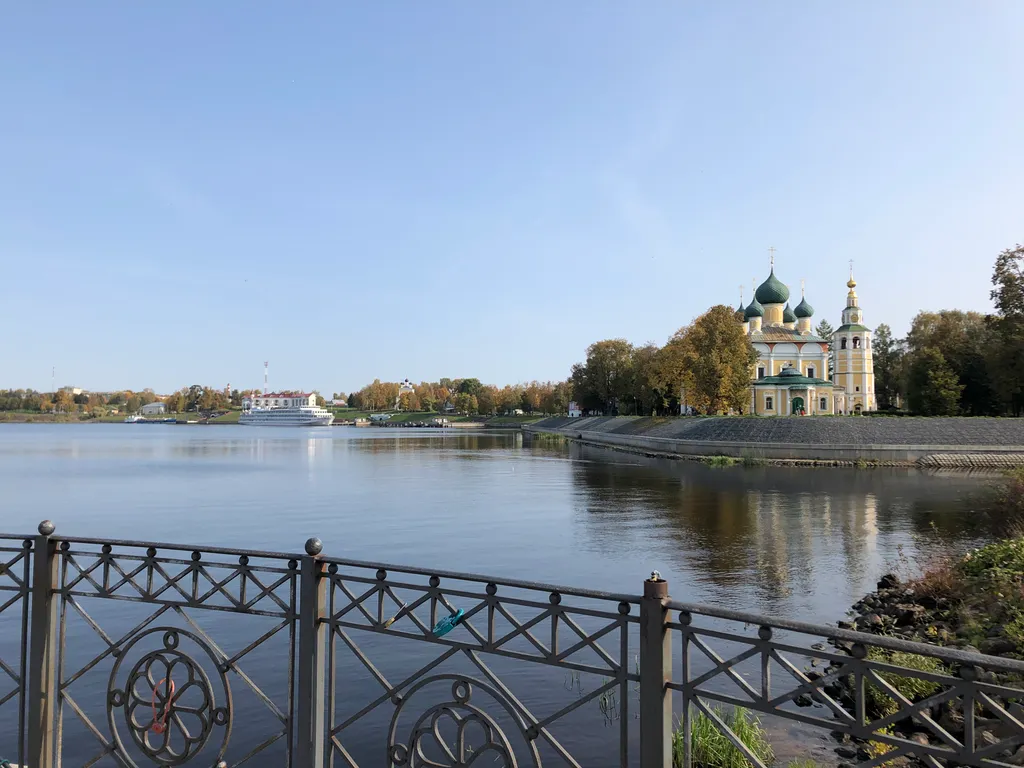 Апартаменты Сердце Углича в центре с видом на Храм, р.Волгу и Парк