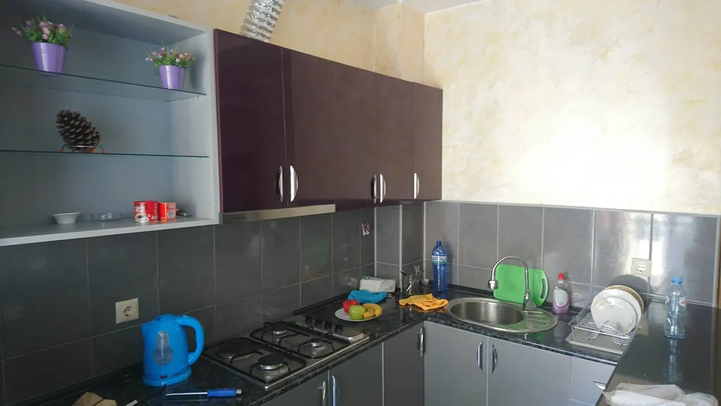 Квартира 3-комнатная Квартира — Батуми