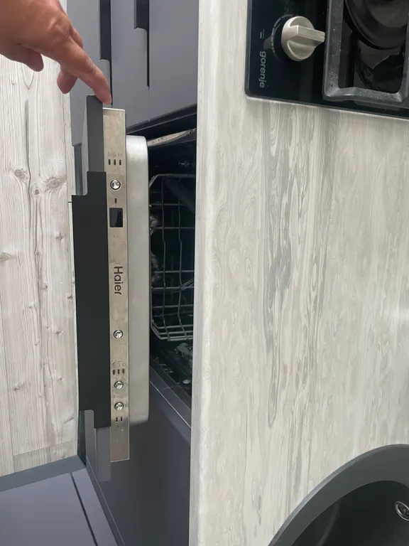 Новая солнечная квартира в уютном районе