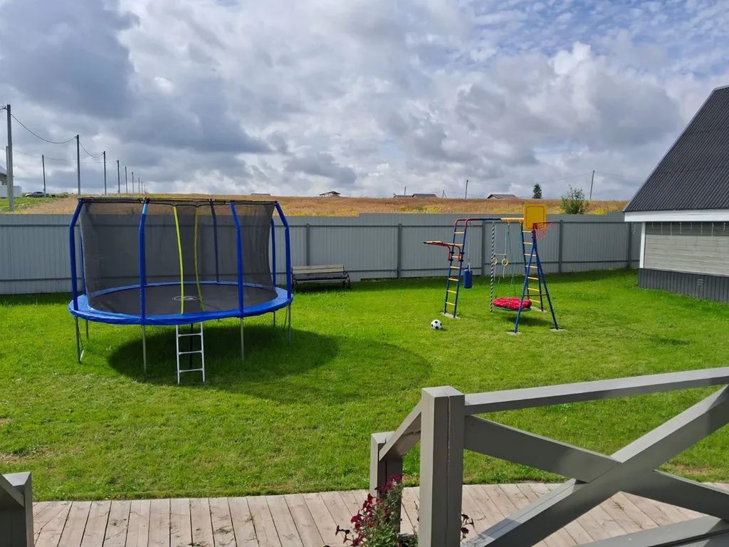 Гостевой дом с камином и террасой