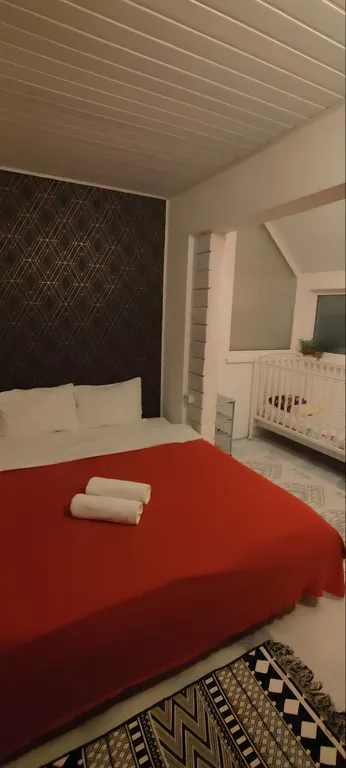 Вилла с гриль-верандой, сауной, купелью и джакузи