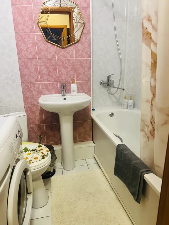 Бело-розовая квартира