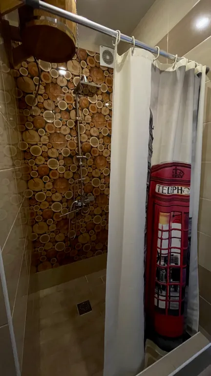 Дом у моря с видом на горы