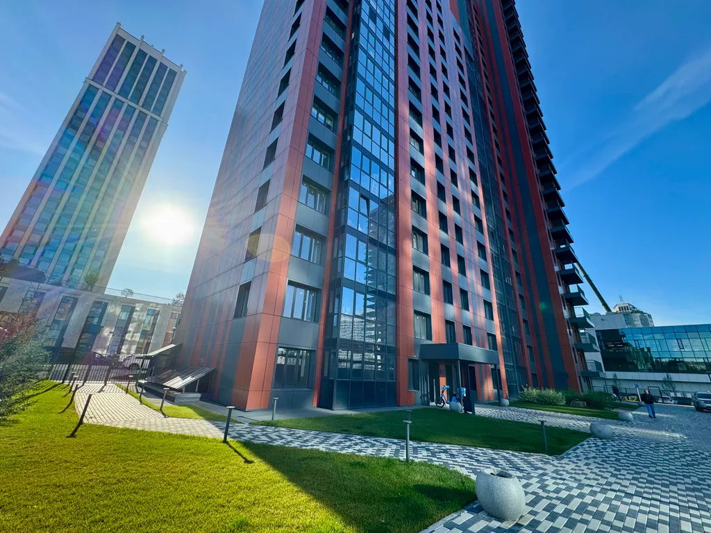 Современная квартира в новом деловом центре Новосибирска