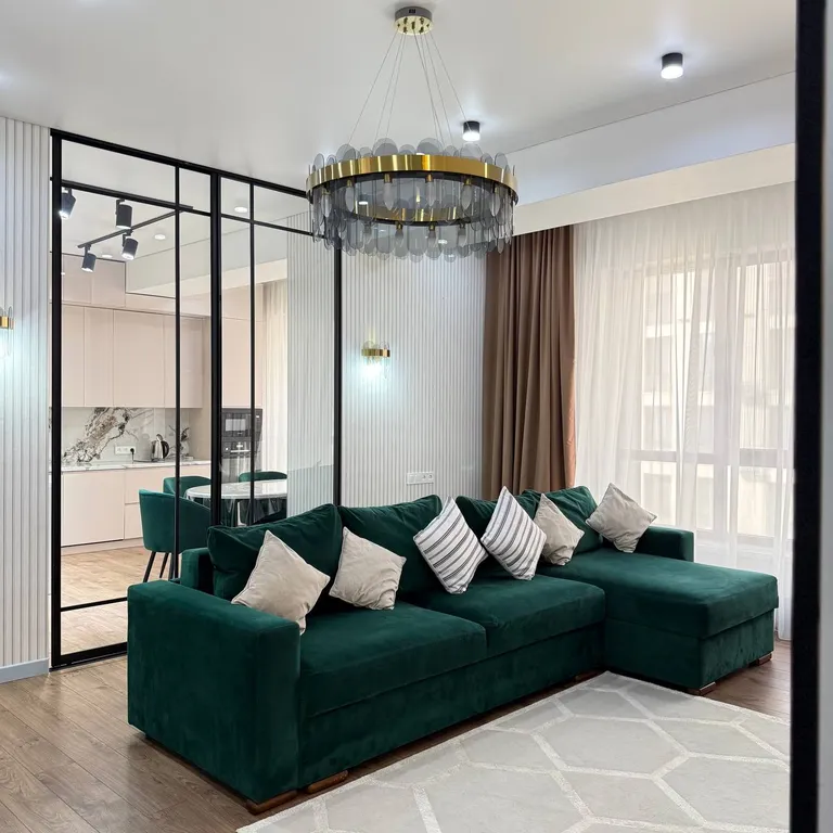 Отличная квартира в модном районе рядом с ТРЦ Мега Алматы — аренда посуточно в Алматы