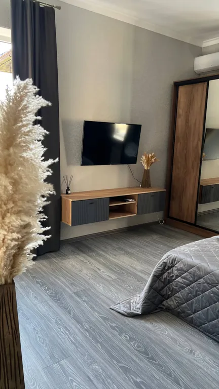 Дом в лесу с теплым бассейном и баней