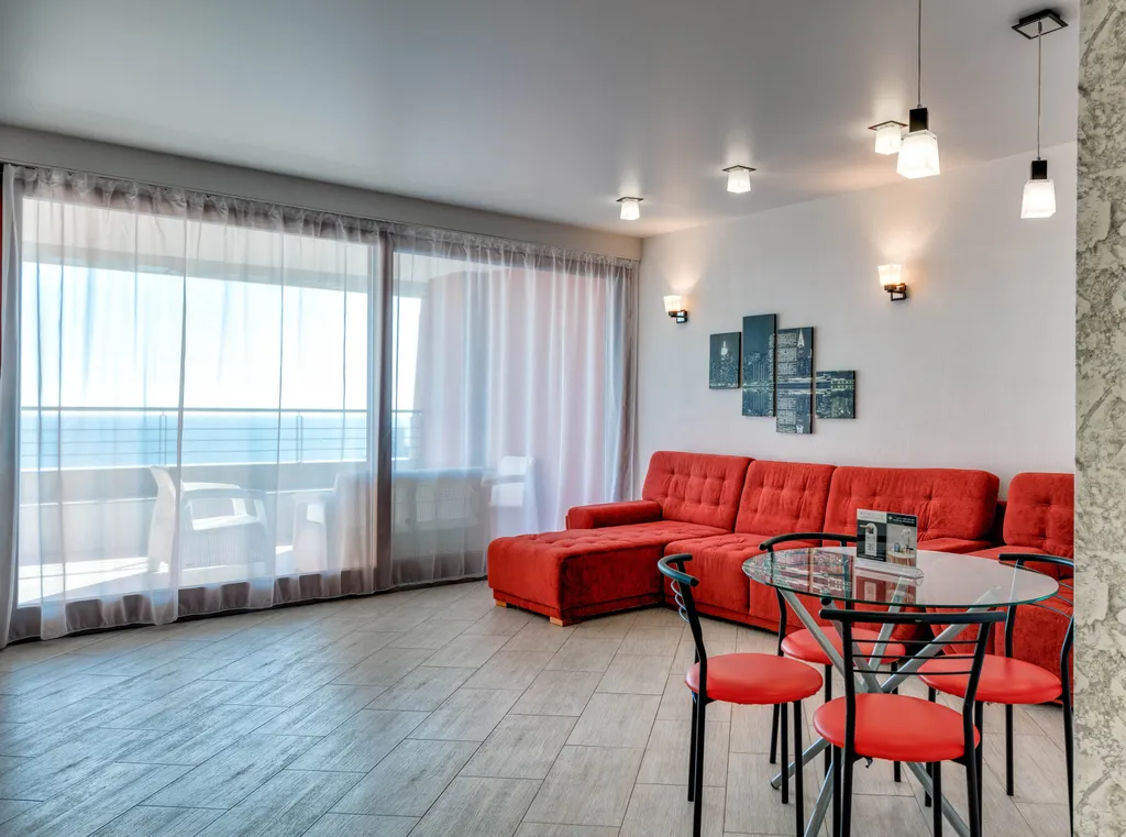 Трехкомнатная квартира с панорамным видом на море — аренда посуточно в Гурзуф