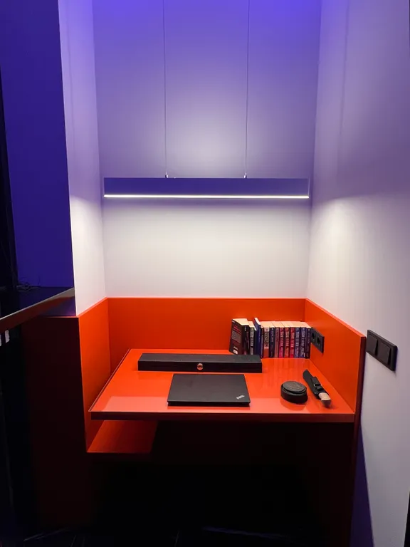 Элитная квартира с видом на воду в историческом центре Калининграда