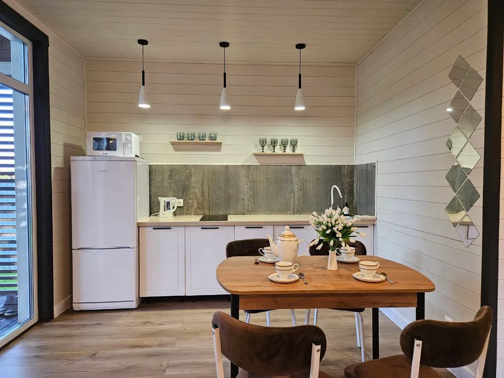 Уютный домик с большой террасой