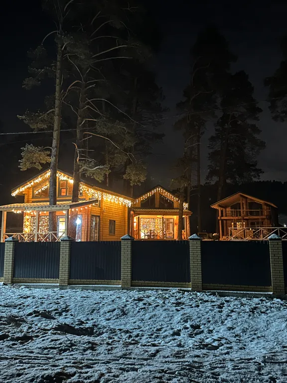 Новый круглогодичный коттедж из бруса на берегу Катуни