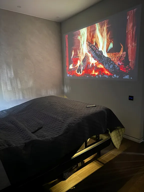 Дизайнерская квартира с потрясающем видом на море и горы