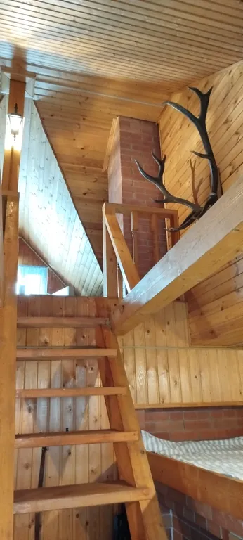 Уютный деревянный дом с мансардой и русской печкой