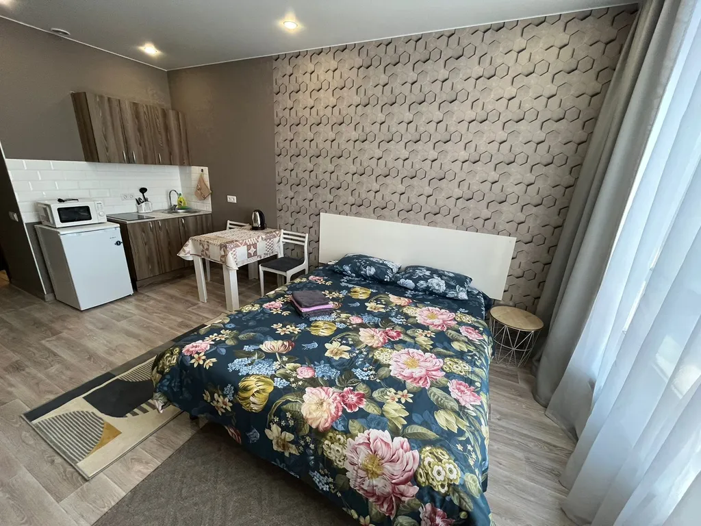 Студия в новом доме возле Кадетского училища