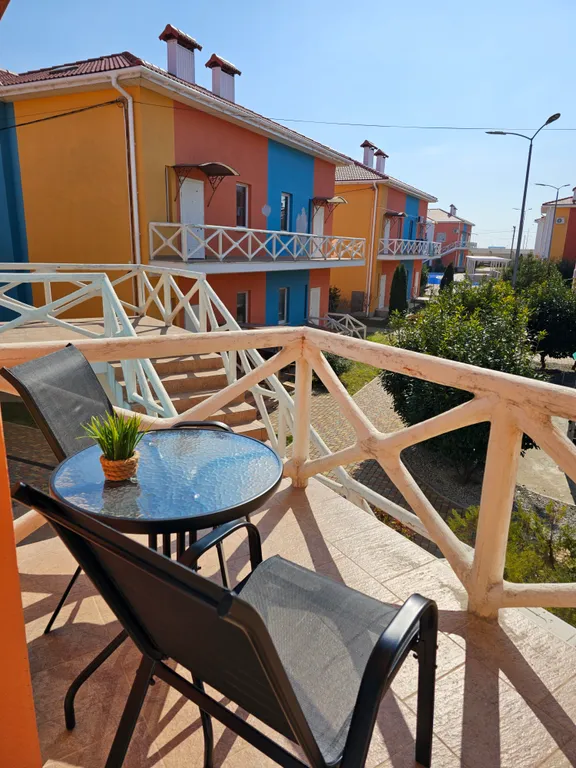 Квартира Апартаменты с бассейном на берегу моря — Севастополь