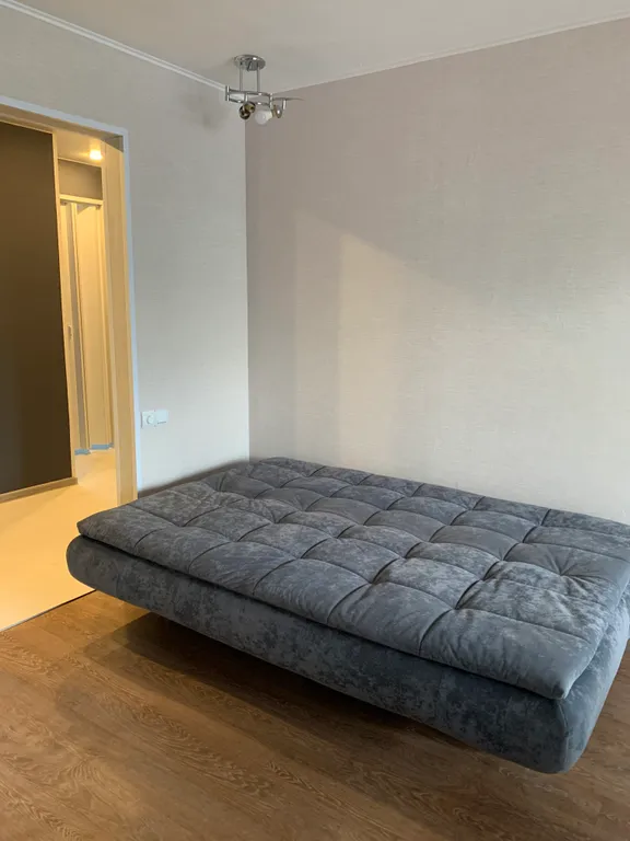 Просторная трехкомнатная квартира недалеко от центра