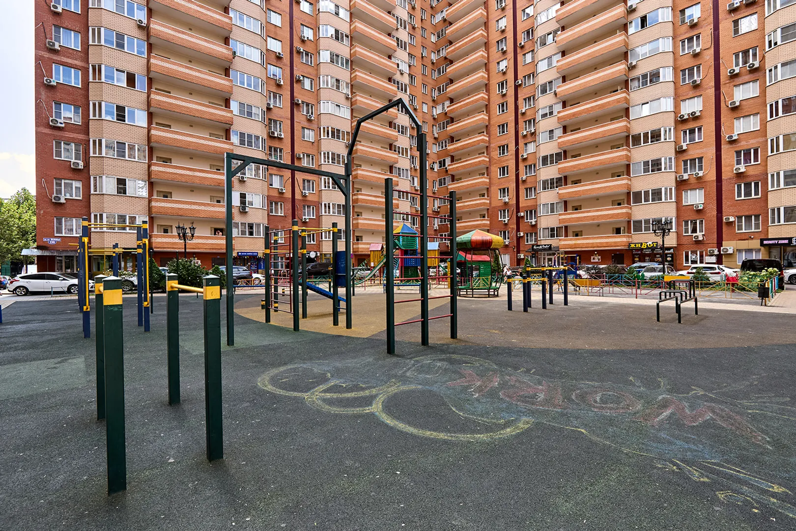 Фото
