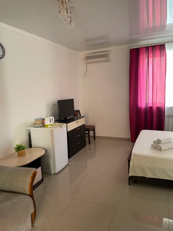 Квартира Квартира Трёхместный номер — Геленджик