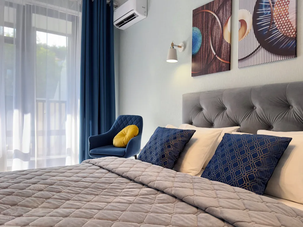 Квартира на набережной