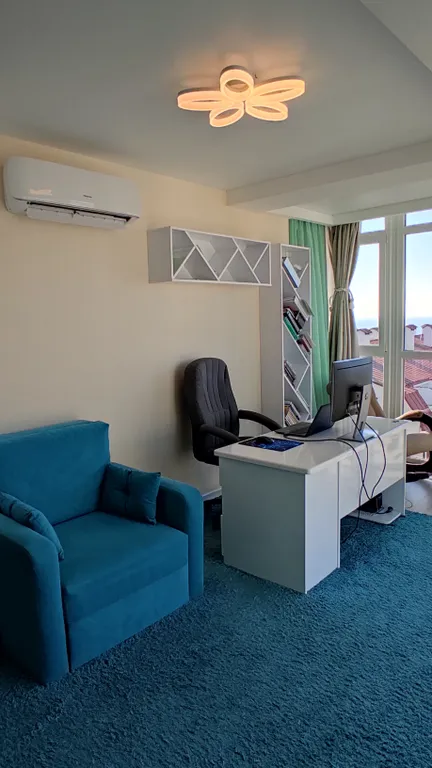 Двухкомнатный апартамент с потрясающим видом на море