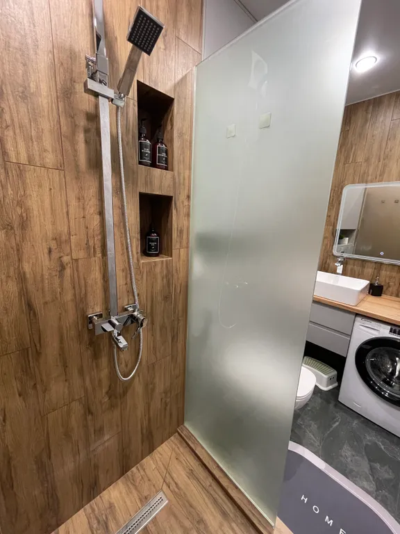 Новая уютная 1-я квартира с дизайнерским ремонтом в центре города