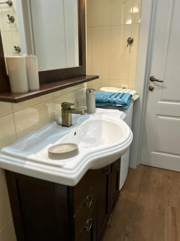 Стильная квартира в центре города с 2 изолированными спальнями