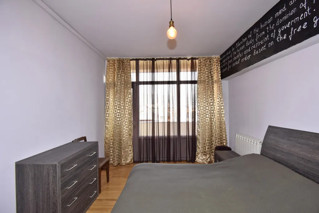 4-комнатная Квартира