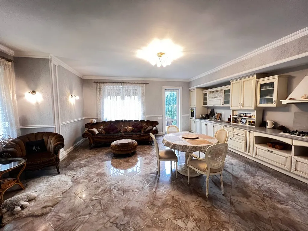 Таунхаус в Ганзейском квартале - Хендехохово